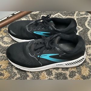 Brooks Ariel 20 women’s 11.5 wide